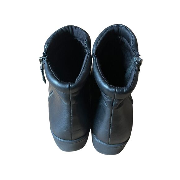 Bass Lite Mercedes Black Leather Side Zip Ankle Bootie Size 7M - Picture 4 of 7